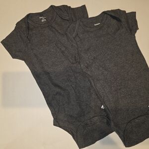 2 Gerber Onesies 3-6
